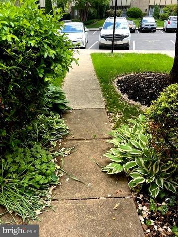 4420 FOREST GLEN CT, Annandale, VA 22003