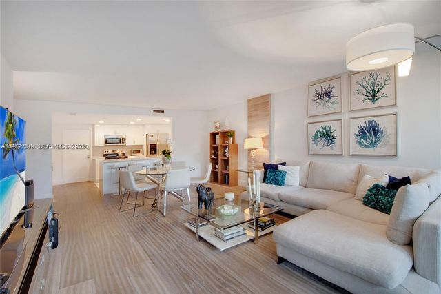 155 Ocean Lane Dr 104, Key Biscayne, FL 33149