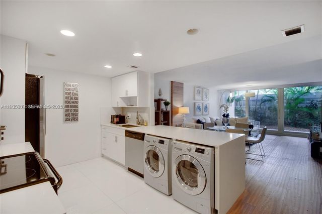 155 Ocean Lane Dr 104, Key Biscayne, FL 33149