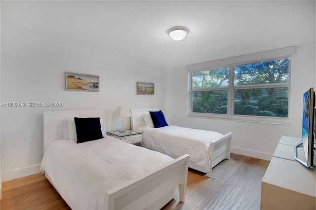 155 Ocean Lane Dr 104, Key Biscayne, FL 33149