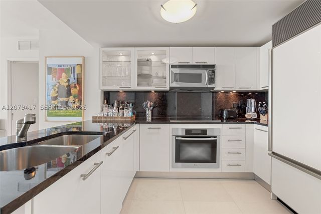 6801 Collins Ave 1401, Miami Beach, FL 33141