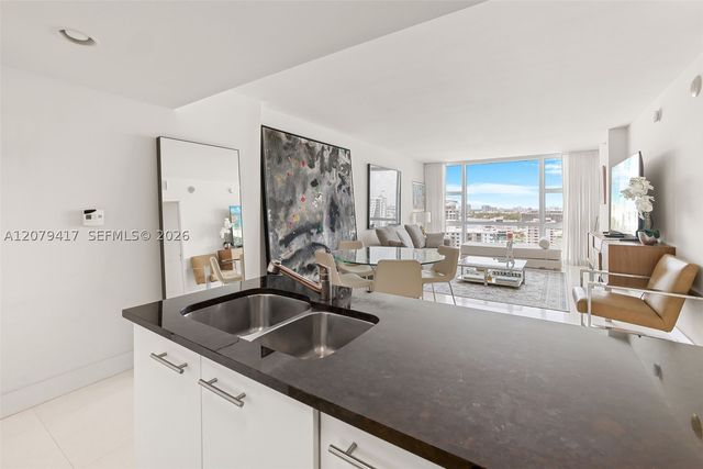 6801 Collins Ave 1401, Miami Beach, FL 33141