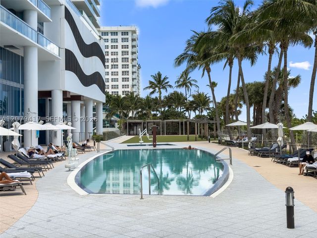 6801 Collins Ave 1401, Miami Beach, FL 33141