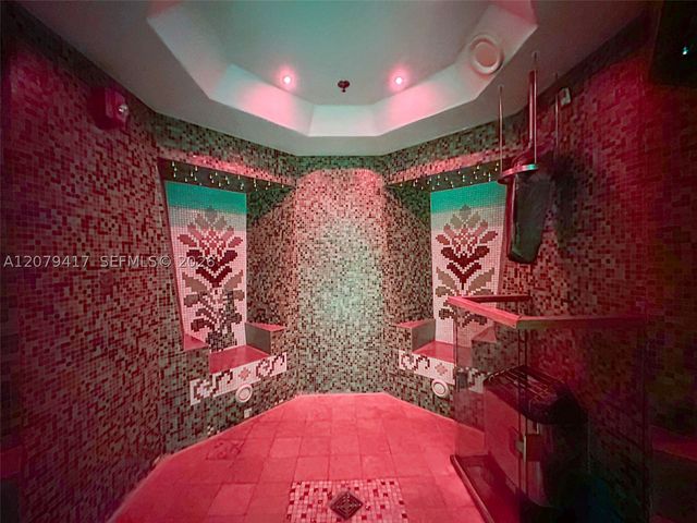 6801 Collins Ave 1401, Miami Beach, FL 33141