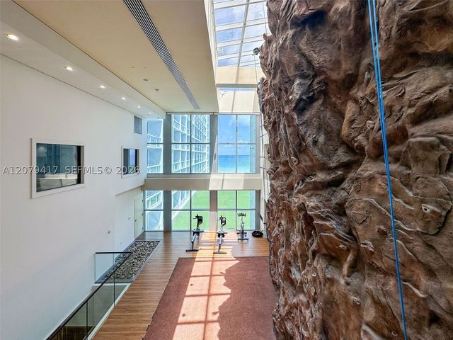 6801 Collins Ave 1401, Miami Beach, FL 33141