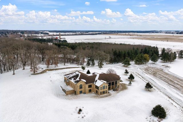 457 Union Road, Brooklyn, WI 53521