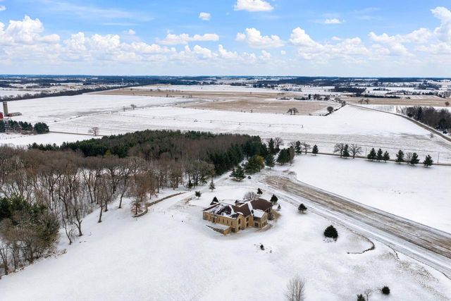 457 Union Road, Brooklyn, WI 53521