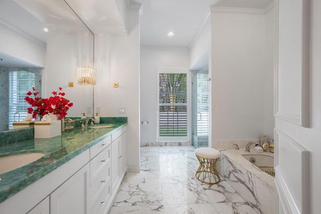 201 Bahama Lane, Palm Beach, FL 33480