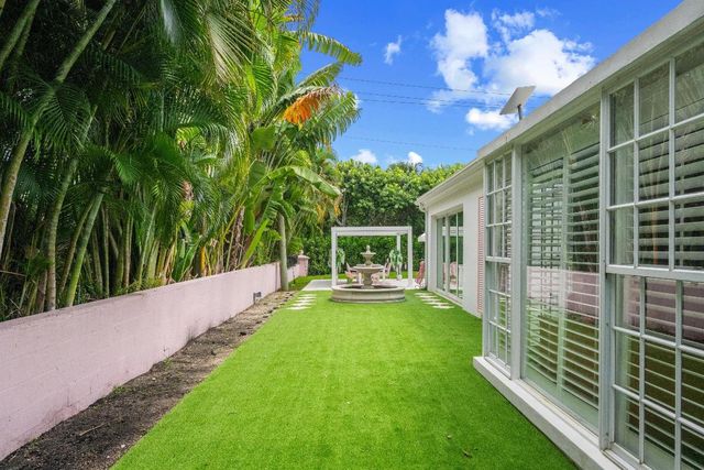 201 Bahama Lane, Palm Beach, FL 33480