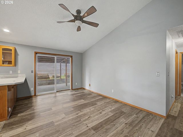 35129 SYKES Rd, St Helens, OR 97051