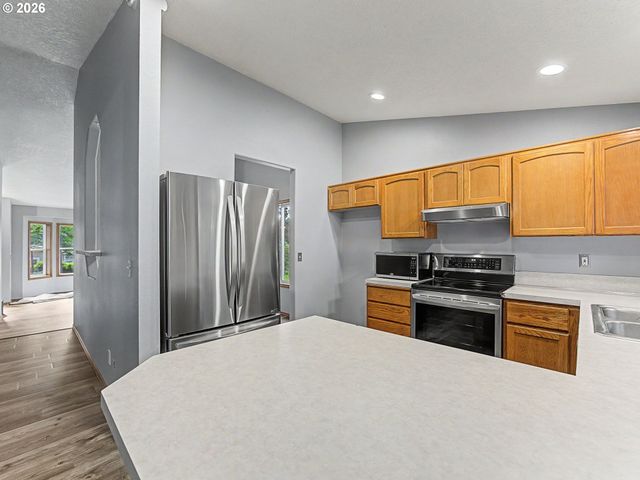 35129 SYKES Rd, St Helens, OR 97051