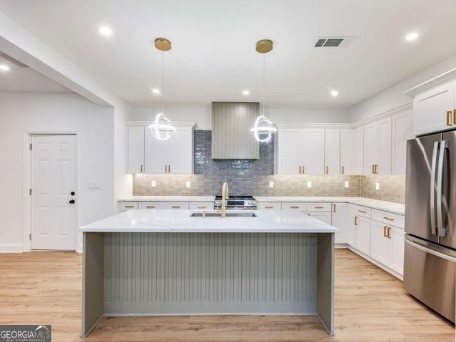 2600 Winding Lake Trail, Conyers, GA 30012