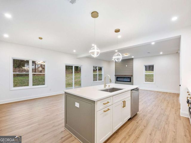 2600 Winding Lake Trail, Conyers, GA 30012