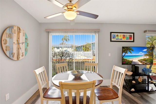 10125 MANATEE AVENUE W A4, Bradenton, FL 34209