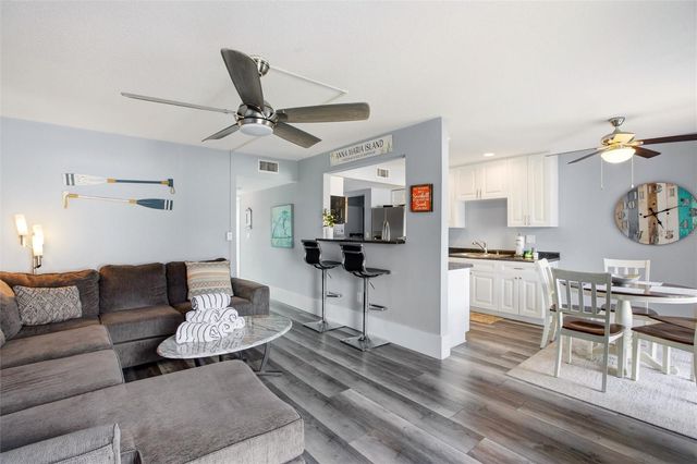 10125 MANATEE AVENUE W A4, Bradenton, FL 34209