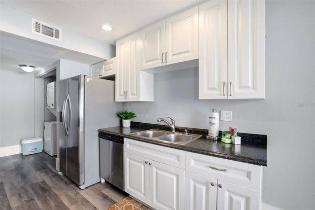 10125 MANATEE AVENUE W A4, Bradenton, FL 34209