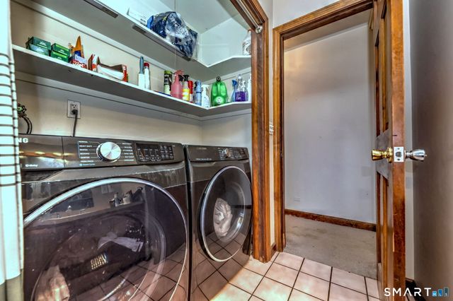 40 Church Street, Woodbury, CT 06798