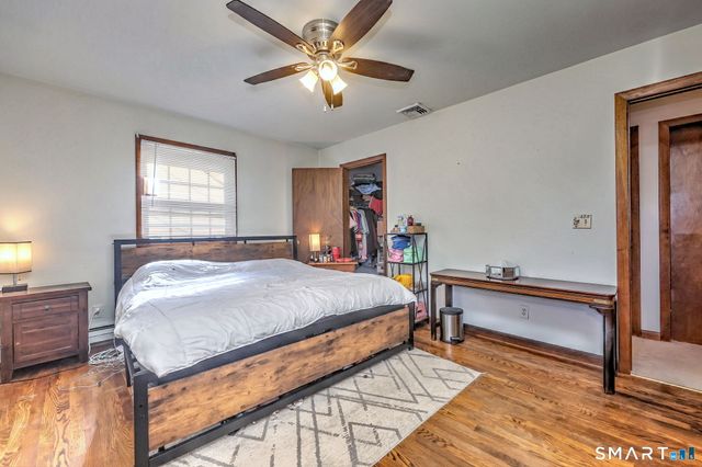 40 Church Street, Woodbury, CT 06798