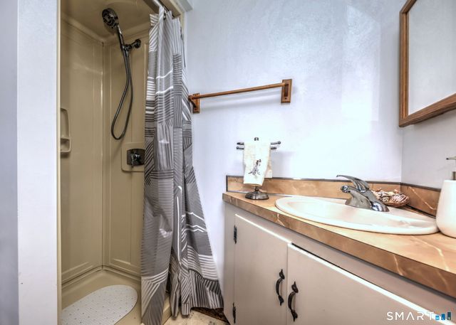 40 Church Street, Woodbury, CT 06798