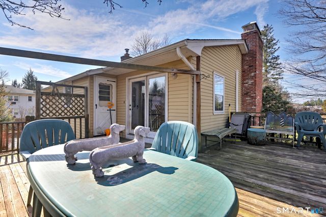 40 Church Street, Woodbury, CT 06798