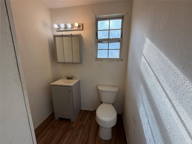 397 County Road 2117, Cleveland, TX 77327