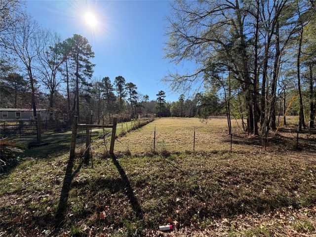 397 County Road 2117, Cleveland, TX 77327