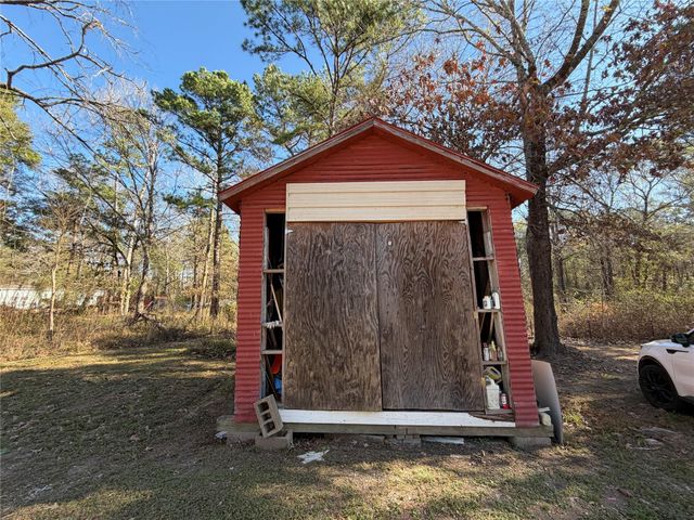 397 County Road 2117, Cleveland, TX 77327
