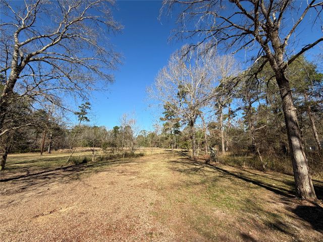 397 County Road 2117, Cleveland, TX 77327
