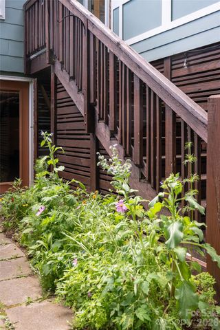 182 Brevard Road, Asheville, NC 28806