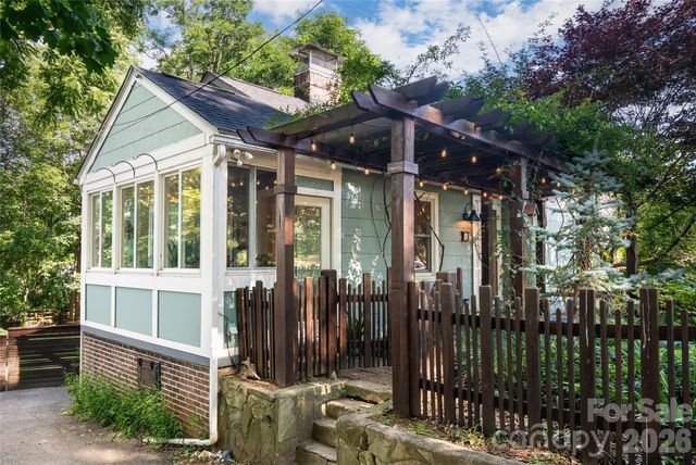 182 Brevard Road, Asheville, NC 28806