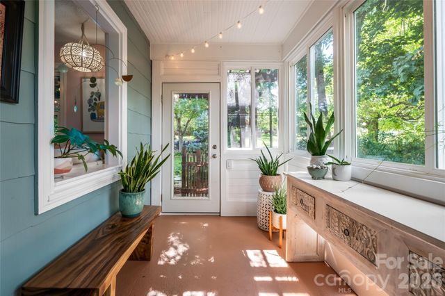 182 Brevard Road, Asheville, NC 28806