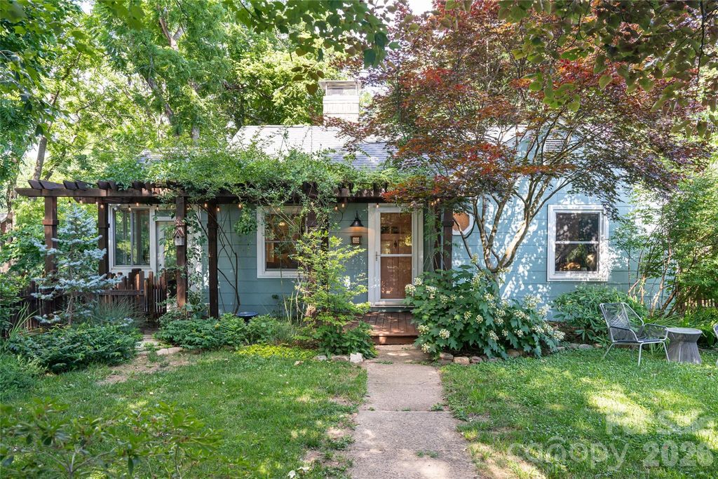 182 Brevard Road, Asheville, NC 28806