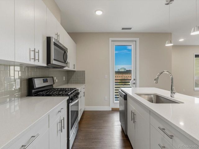 2374 S University Blvd 501, Denver, CO 80210