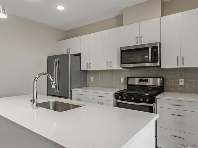 2374 S University Blvd 501, Denver, CO 80210