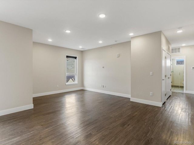 2374 S University Blvd 501, Denver, CO 80210