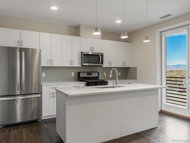 2374 S University Blvd 501, Denver, CO 80210