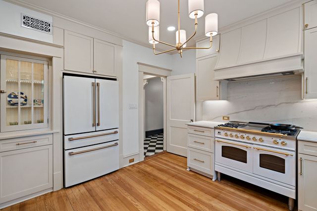 307 Huffhines Street, Richardson, TX 75081