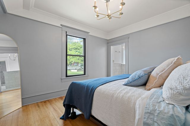 307 Huffhines Street, Richardson, TX 75081