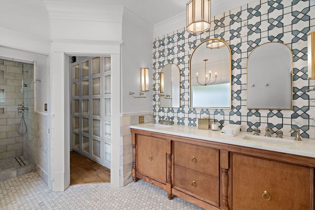 307 Huffhines Street, Richardson, TX 75081