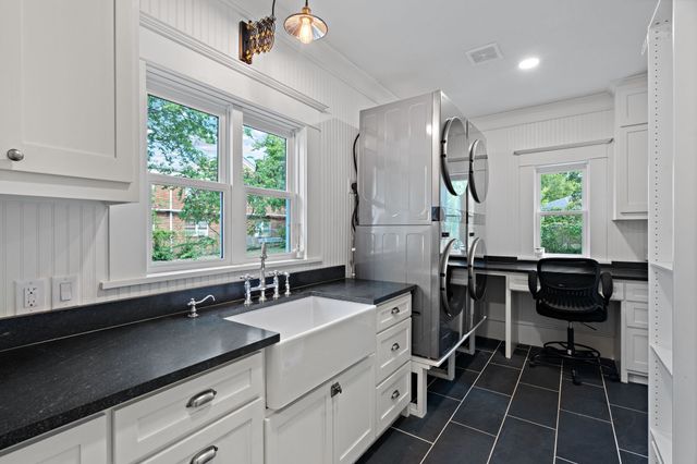 307 Huffhines Street, Richardson, TX 75081