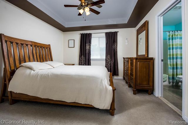 1327 Maddison Avenue, Marysville, MI 48040