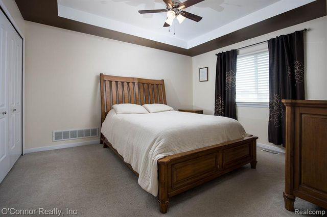 1327 Maddison Avenue, Marysville, MI 48040