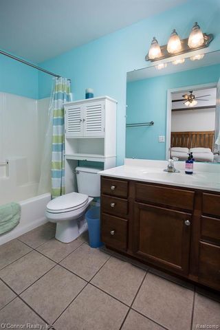 1327 Maddison Avenue, Marysville, MI 48040