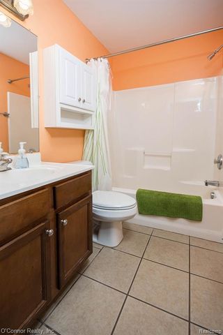 1327 Maddison Avenue, Marysville, MI 48040