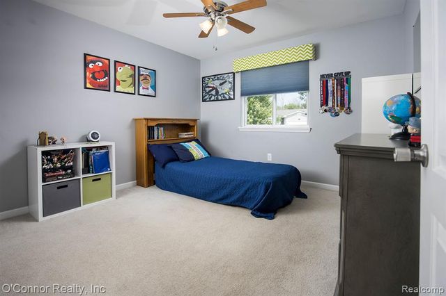 1327 Maddison Avenue, Marysville, MI 48040