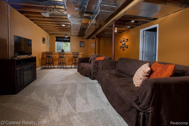 1327 Maddison Avenue, Marysville, MI 48040