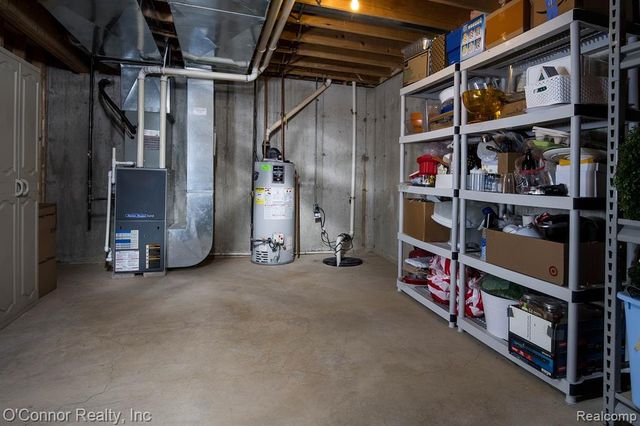 1327 Maddison Avenue, Marysville, MI 48040