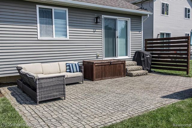 1327 Maddison Avenue, Marysville, MI 48040