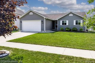 1327 Maddison Avenue, Marysville, MI 48040