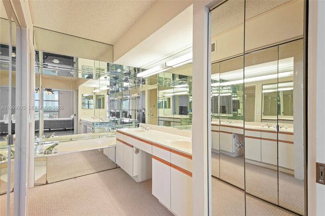 19101 NE 36th Court 509, Aventura, FL 33180